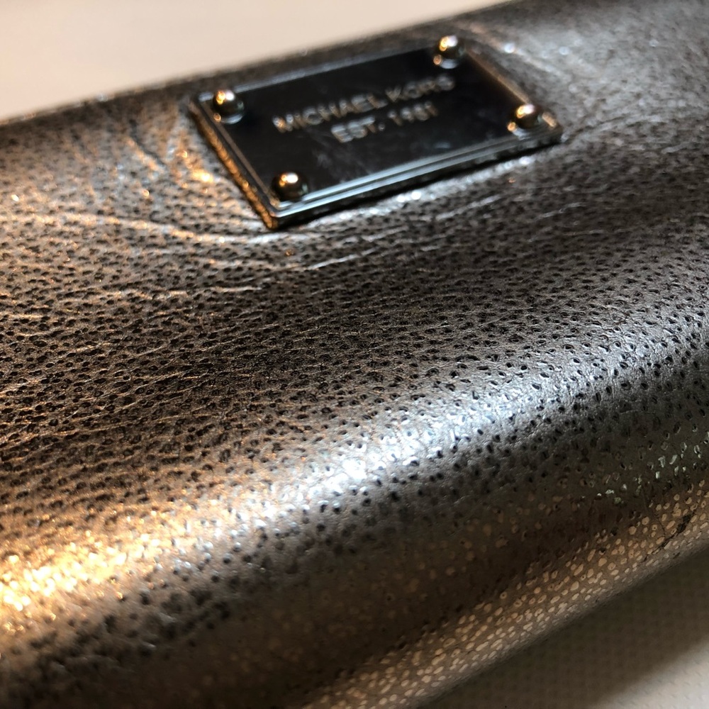 Michael Kors Silver Wallet